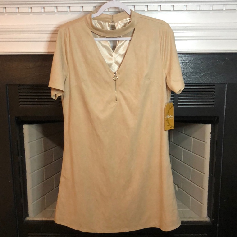 NWT Andree by unit woman’s suede like cream dress size Large